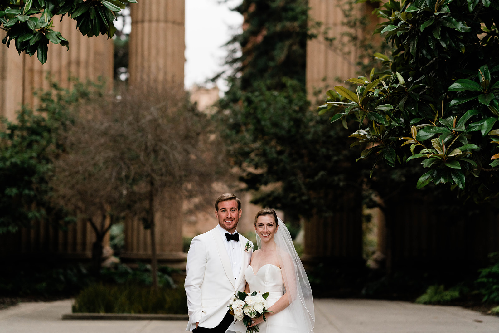 Bride and Groom at the Palace of Fine Arts in San Francisco, San Francisco Wedding Photographer and Videographer